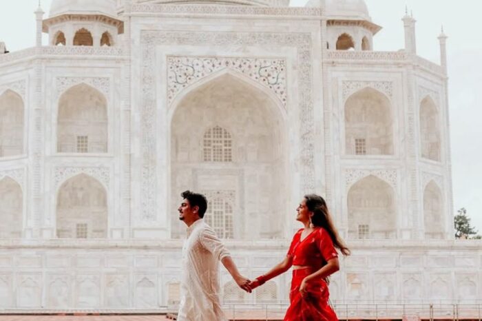 Agra Honeymoon Package